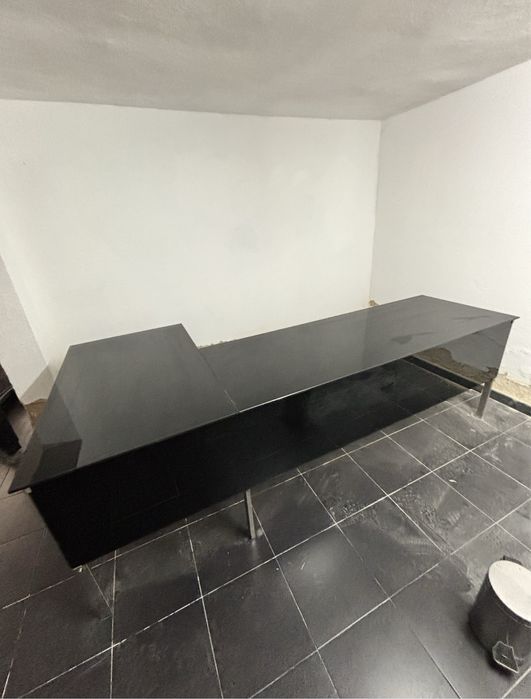 Secretaria de vidro