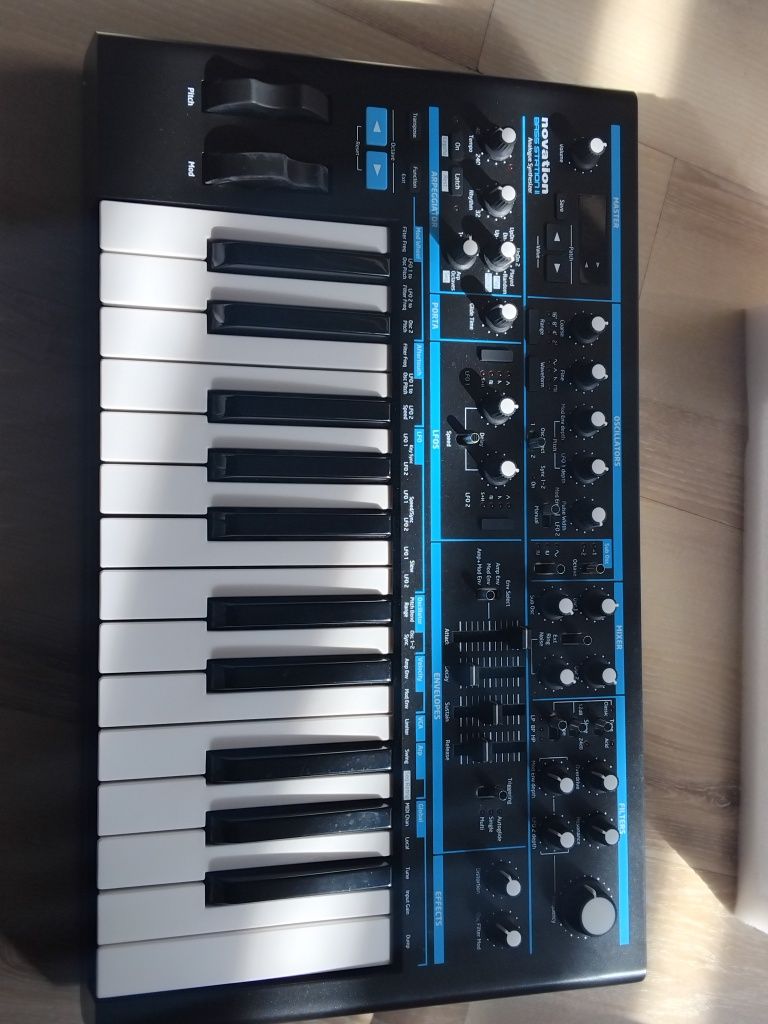 Syntezator Novation bass station 2
