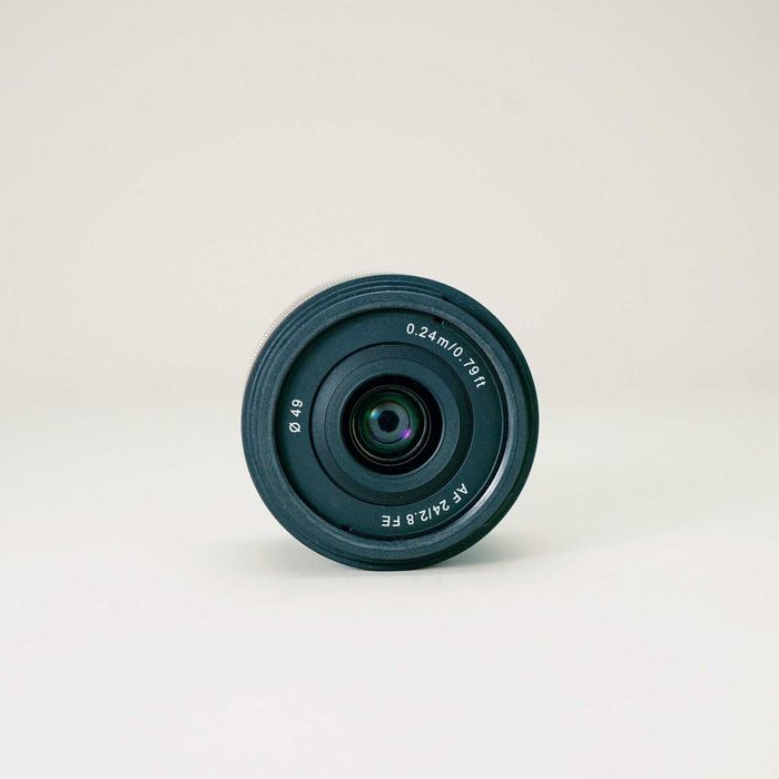 Полнокадровый объектив Samyang AF24 mm F2.8 для Sony E-mount автофокус