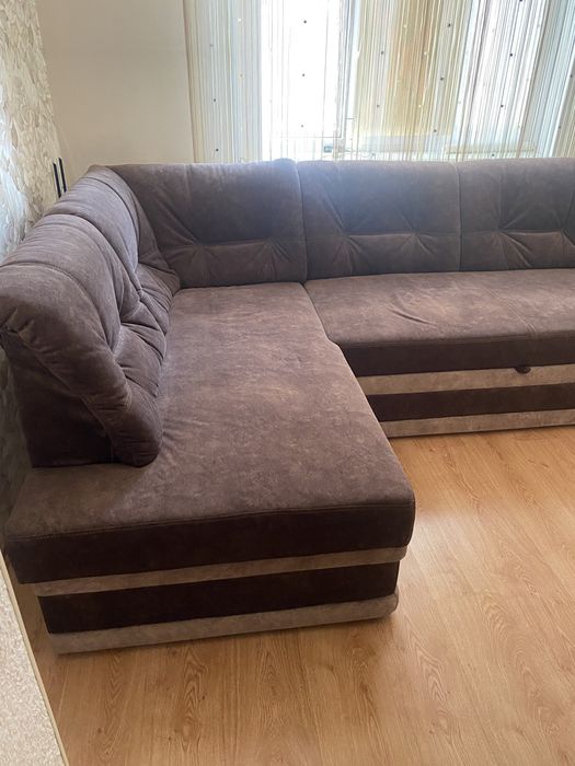 Продам Диван угловой б/у