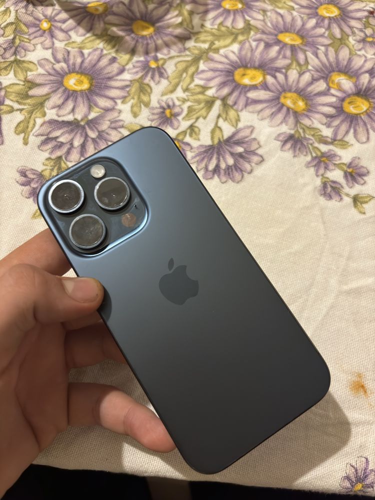 iPhone 15 Pro | (128gb)