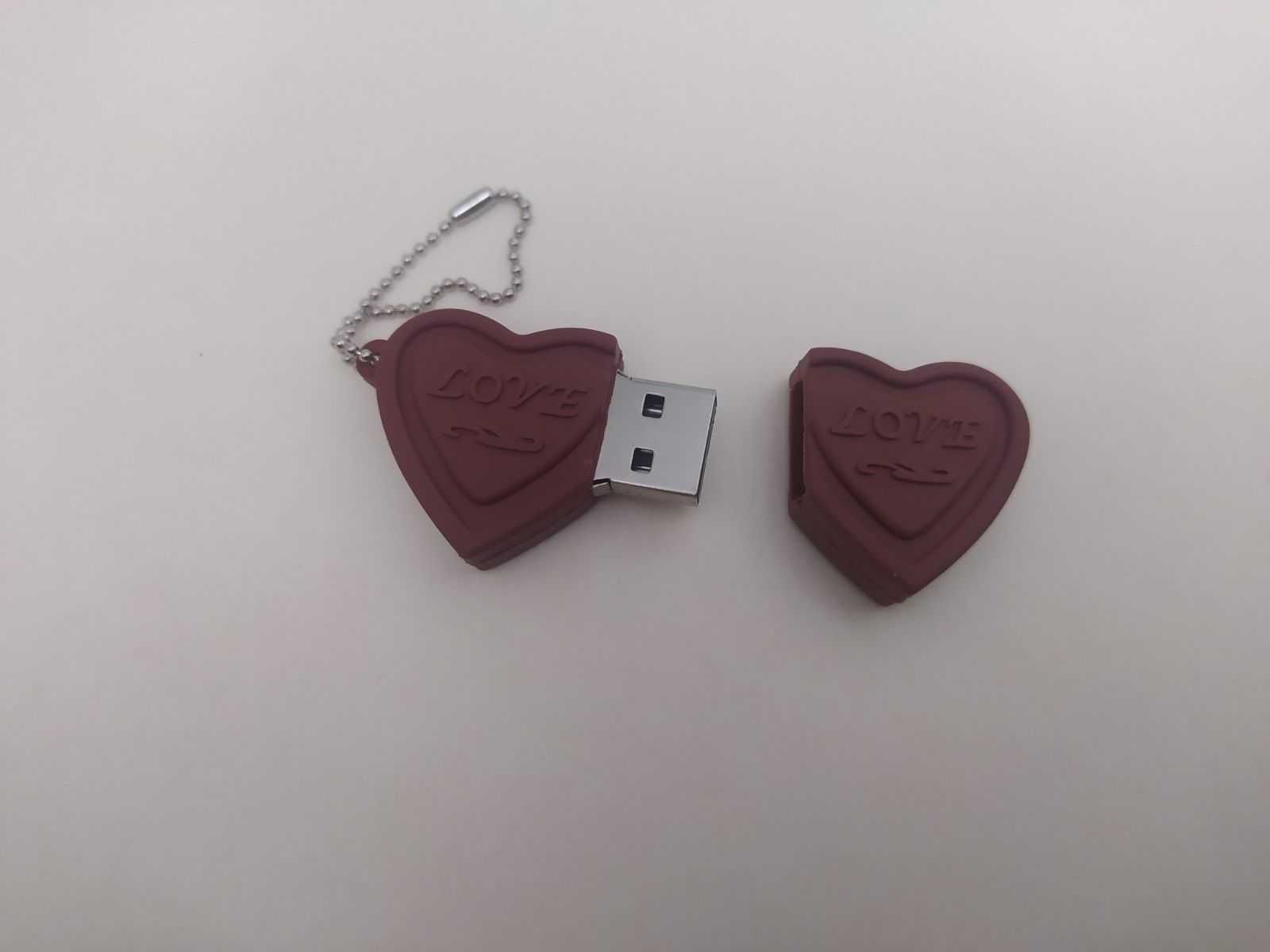 USB -флешка 32 гб в форме шоколадки