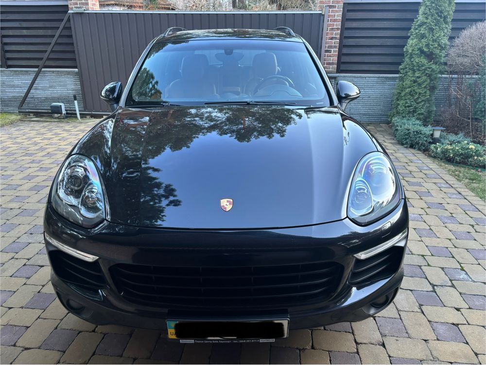 Porsche Cayenne turbo S 3,6 перший власник.