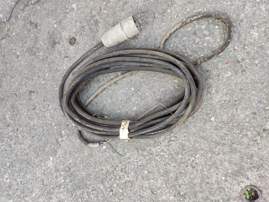 Kabel, przewód 3 fazowy 4x3