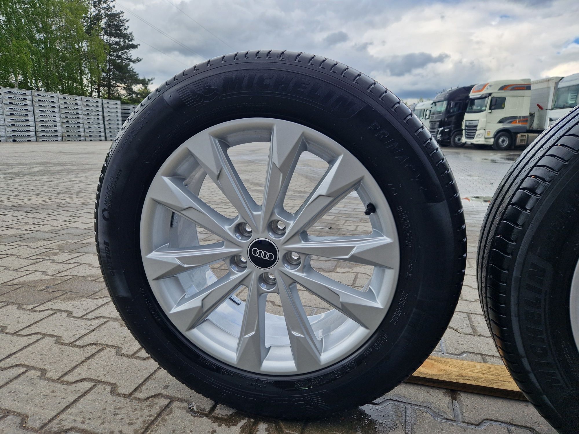 Nowe Kola Audi 235/55 18R Q3 LATO