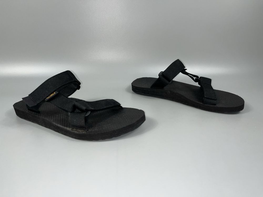 Сандалі Teva 39.5 розмір (по дліні 25 см)
