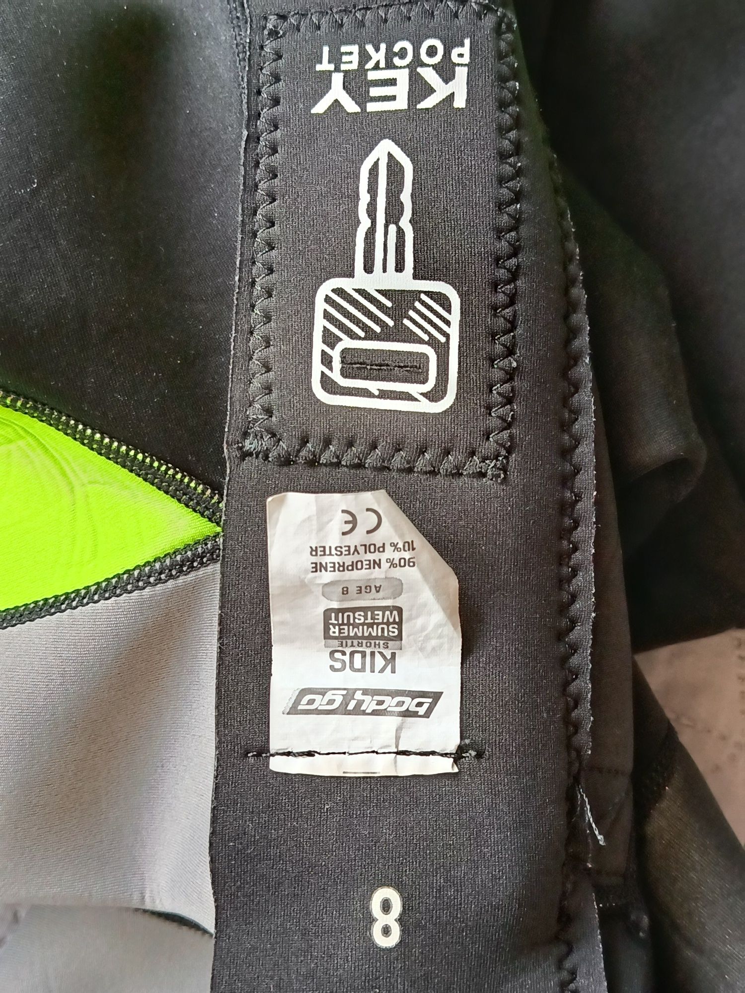 Pianką neoprenowa kombinezon Body go r 128