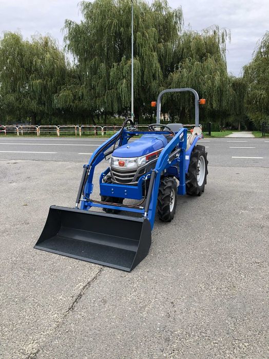 Traktorek Iseki TH213 z ładowaczem 21KM 4x4 wspomaganie 2009