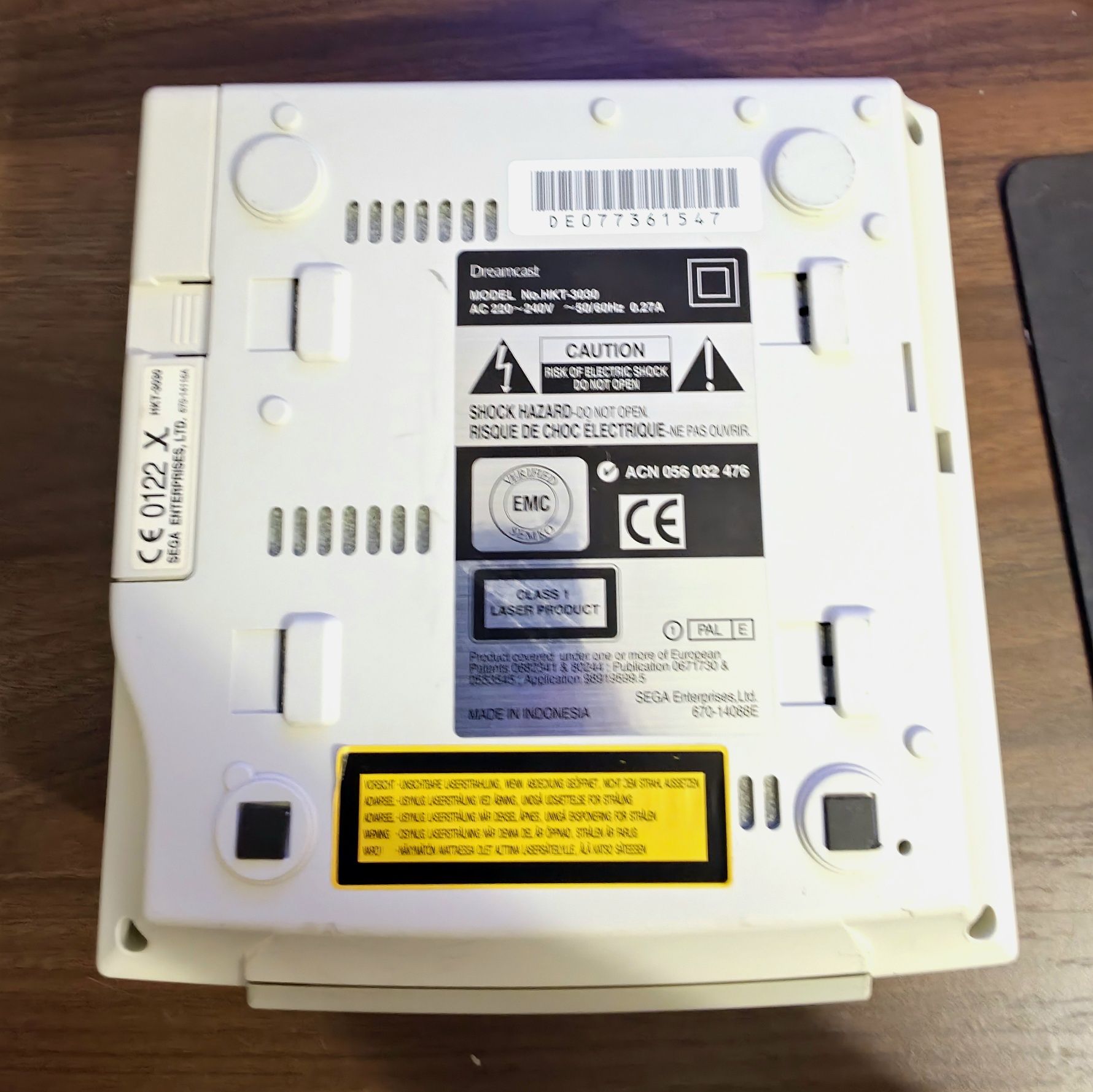 Sega Dreamcast (não lê cds)
