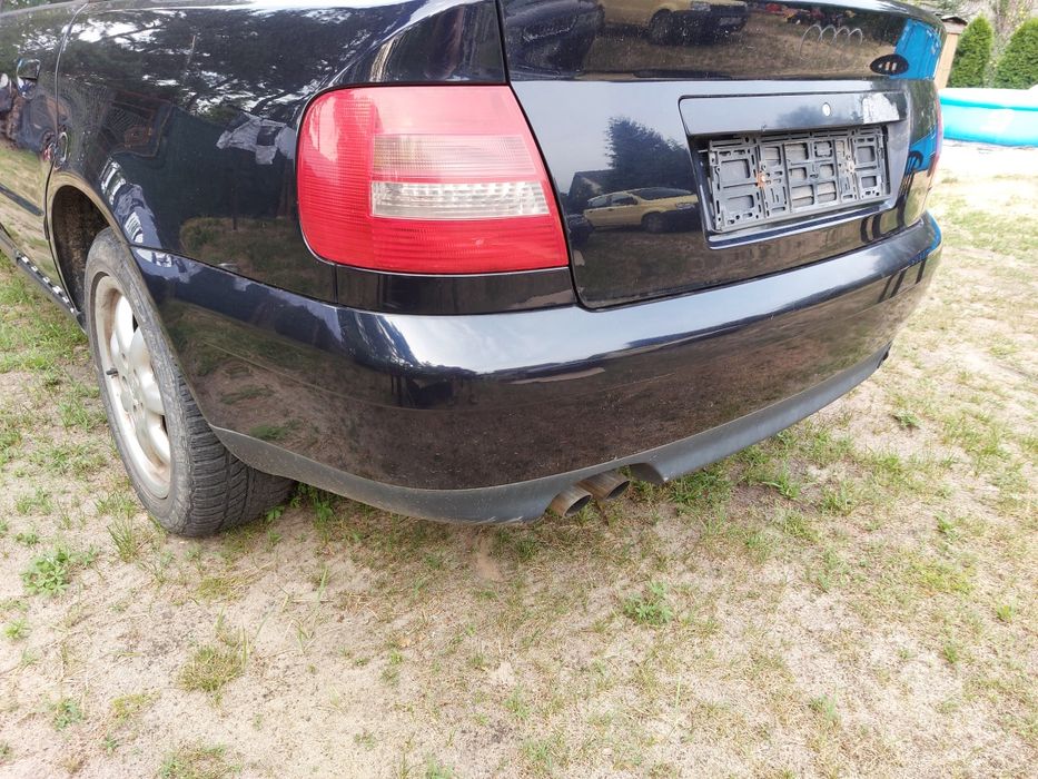 Zderzak Audi a4 b5 lift lz5l Części Quattro