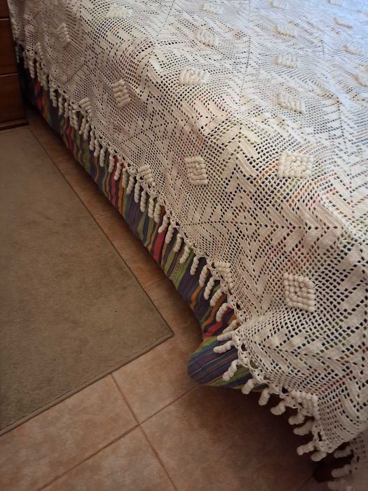 Colcha em renda, branca