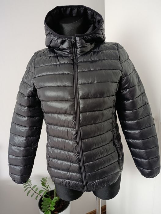 Nowa kurtka pikowana damska marki Cropp rozmiar M/L