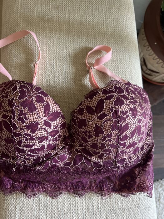 бюстгалтер Victoria's Secret C,D