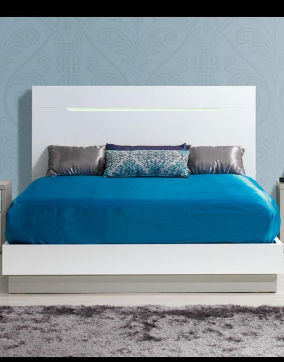 Vendo Cama de Casal