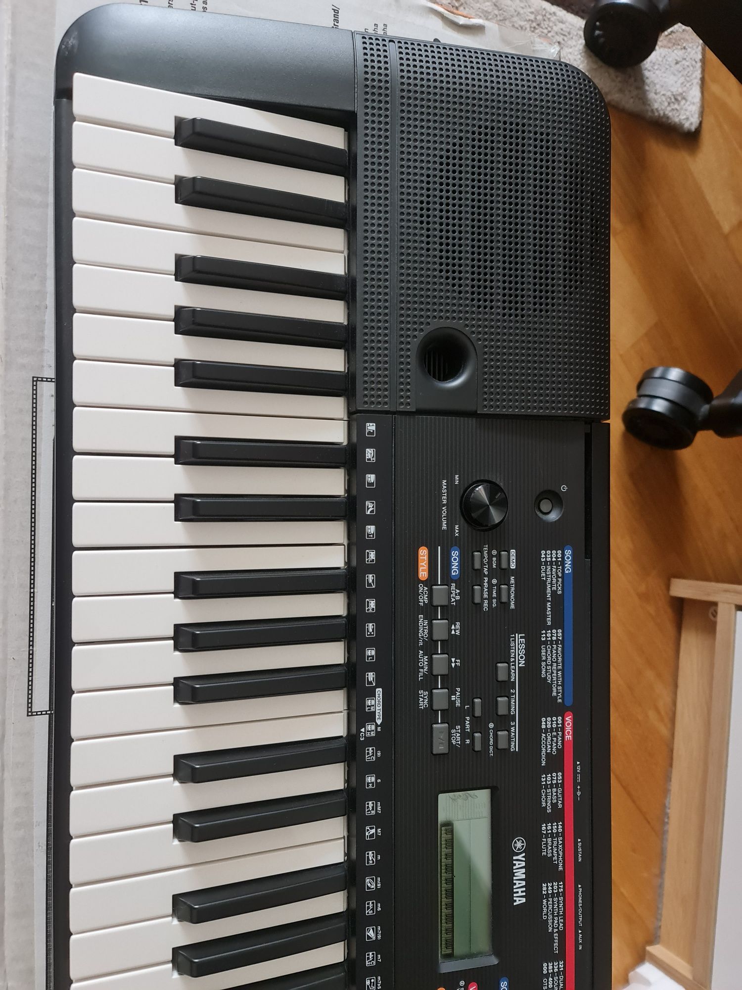 Продам Yamaha psr-e263