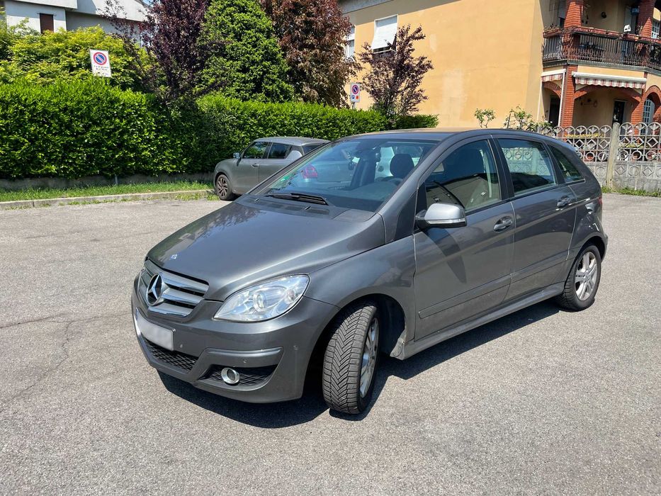Автомобіль Mercedes B180 2008