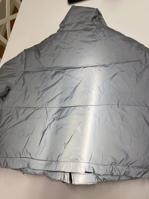Casaco impermeavel para menina tamanho S da marca BERSHKA