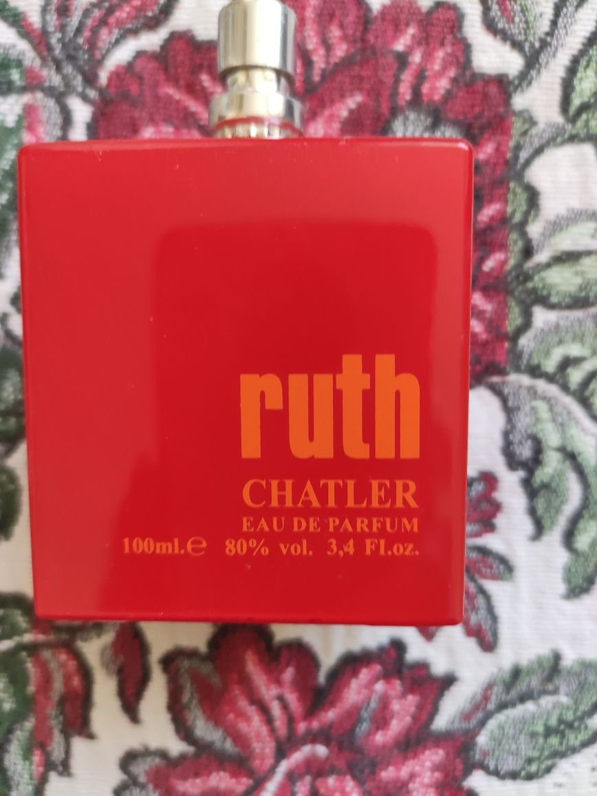 Woda perfumowana Ruth Chatler