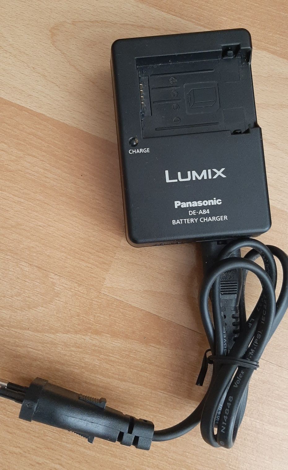 Aparat cyfrowy Panasonic Lumix DMC-FZ48 wraz z wyposażeniem