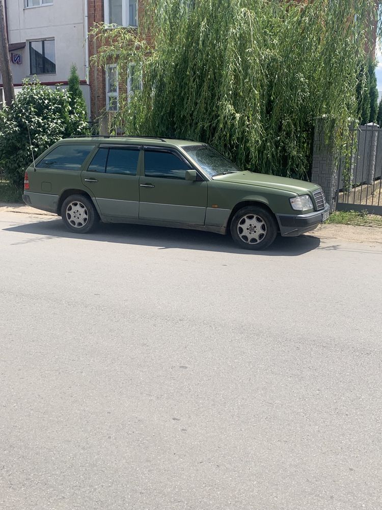 Mercedes-Benz w124