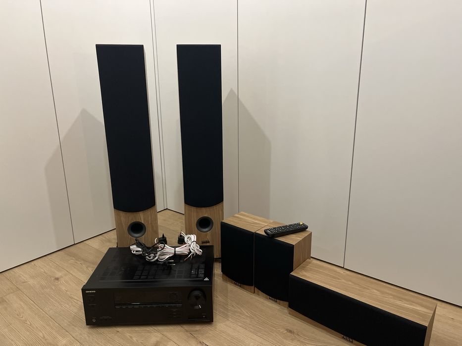 Zestaw kina domowego Onkyo TX-SR393DAB + kolumny Taga Harmony