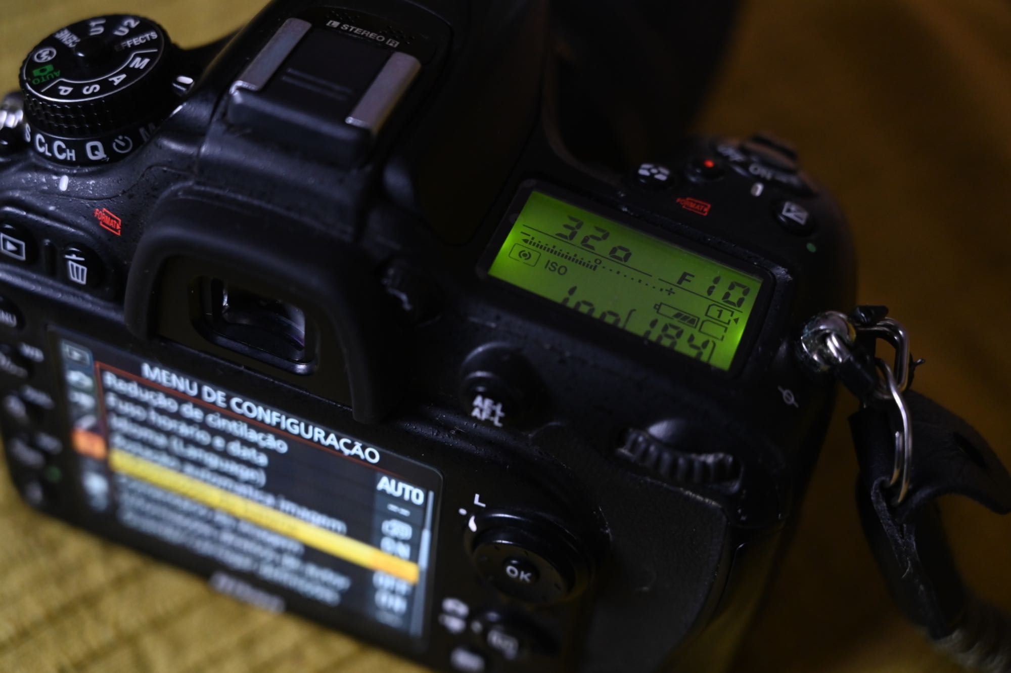 Nikon D7200 + Lente 18-140mm/3.5-5.6 + EXTRAS (na descrição)