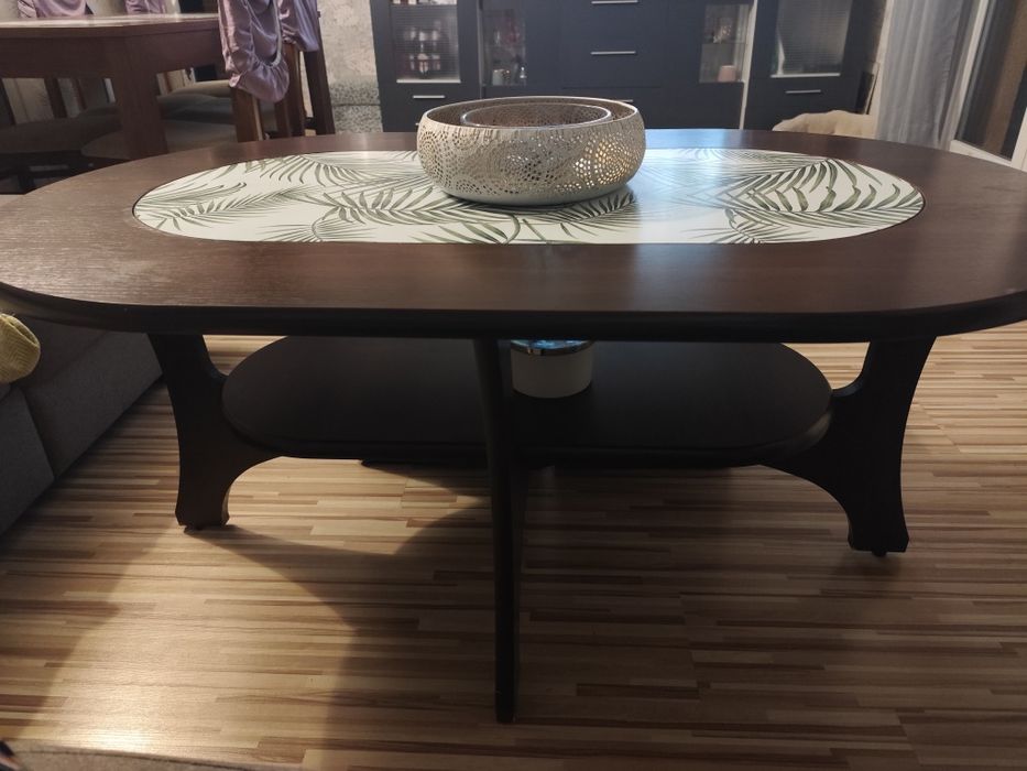 Stolik kawowy z szkłem