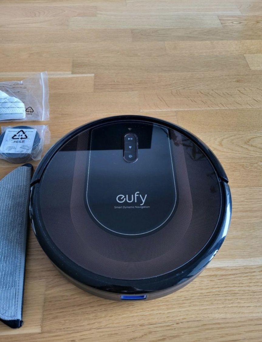 Eufy RoboVac G30 Hybrid 2в1 моющий робот пылесос