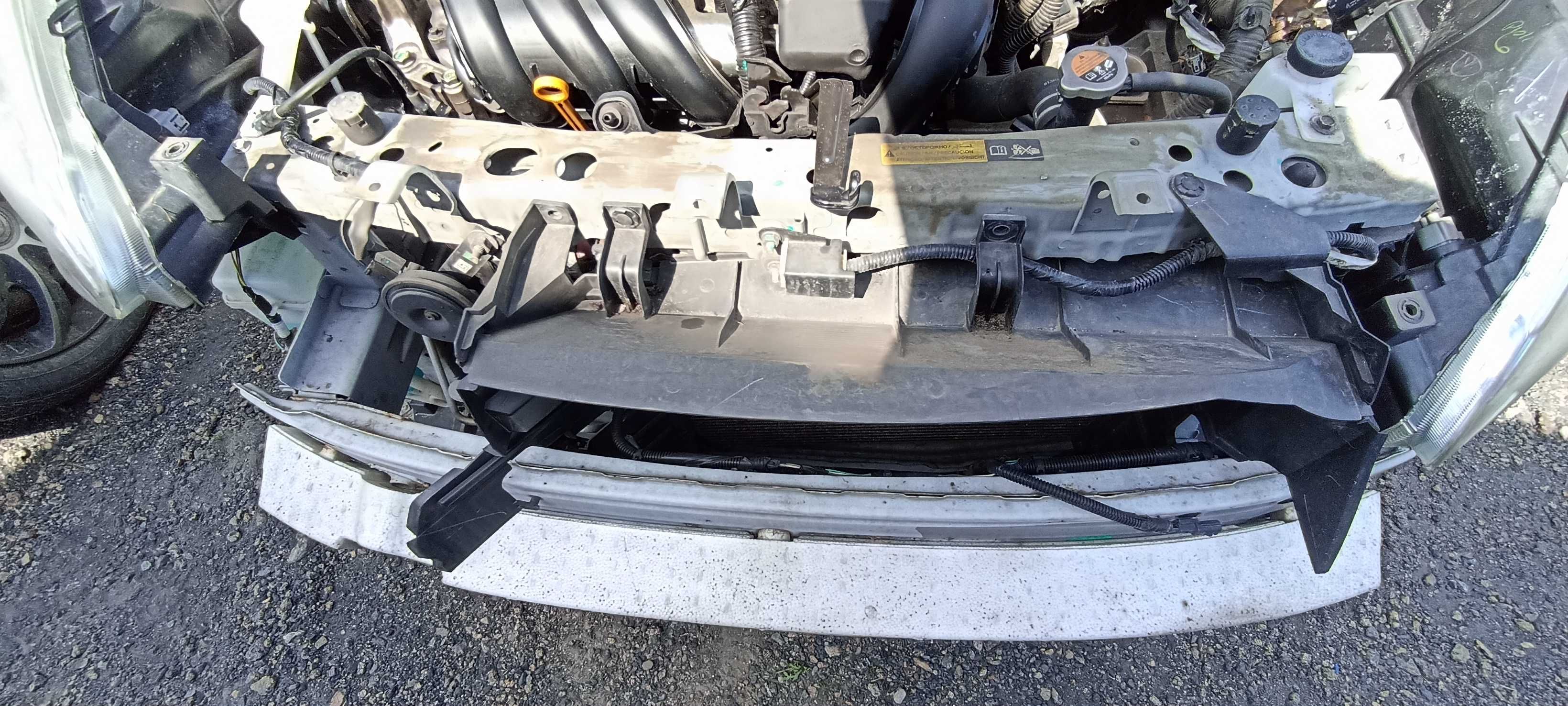 pas przedni wzmocnienie chlodnica nissan micra k13  1.2  lak qm1