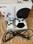 Xbox Series S 512GB + 2 Pady :)
