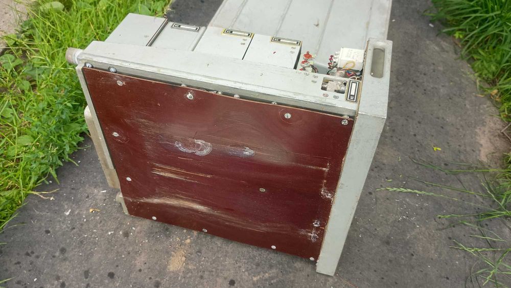 Moduł z Radiolinii Wojskowej R401 , PI401MZ B  z czasów PRL .