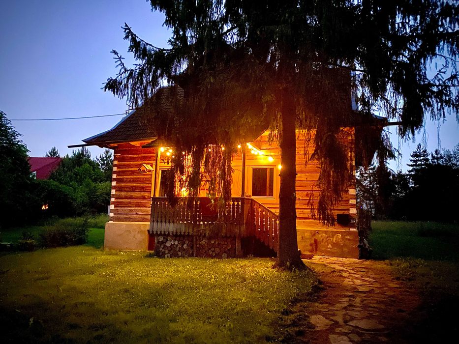 Drewniany domek w górach, las 1,5 ha działki, kominek | święta ferie
