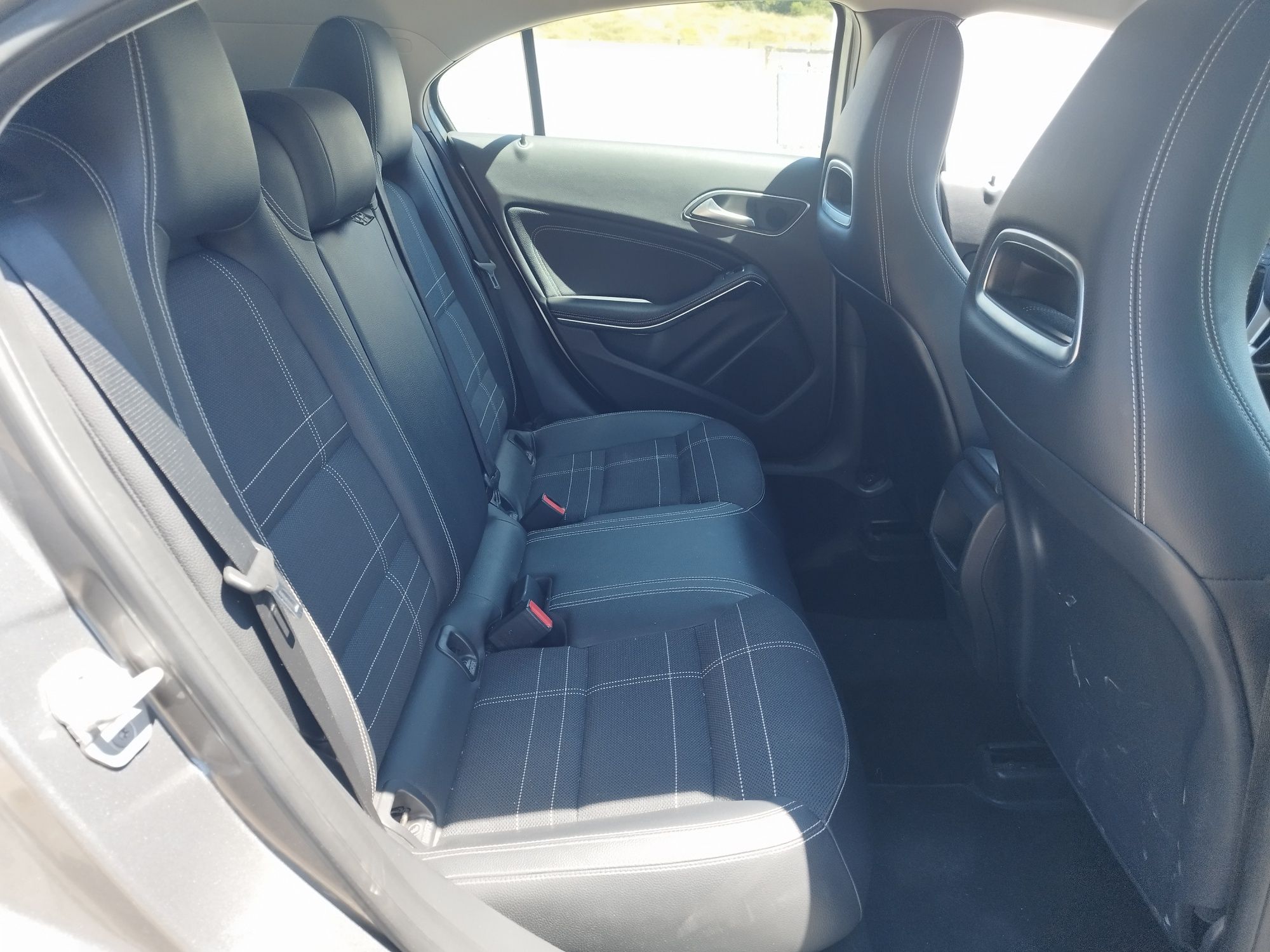 Mercedes A180cdi Urban, 131 mil klm Nacional