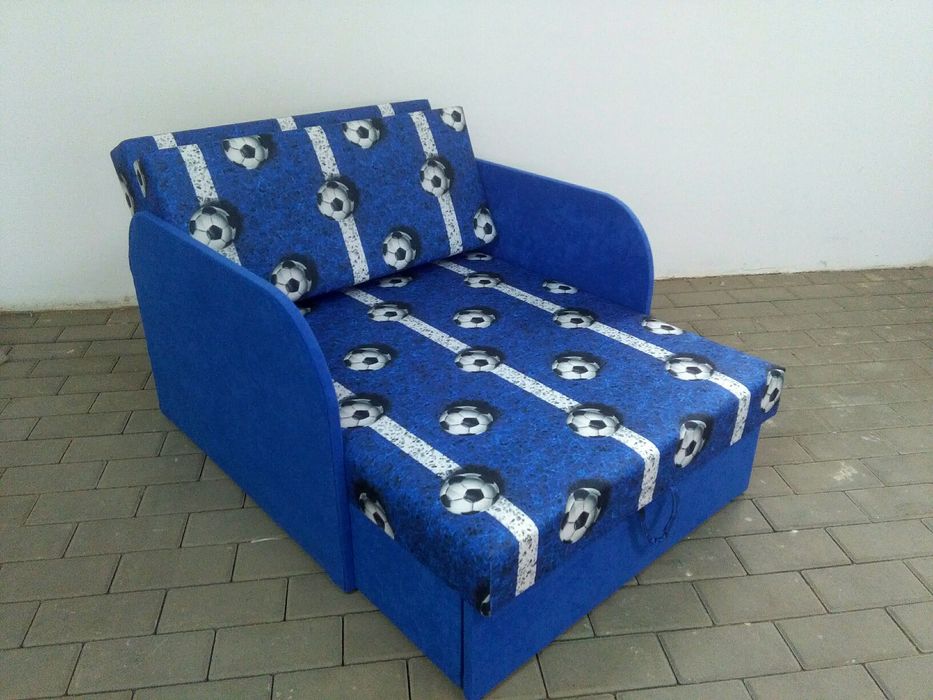 Fotelik sofka lozko dla dzieci z funkcją spania i pojemnikiem