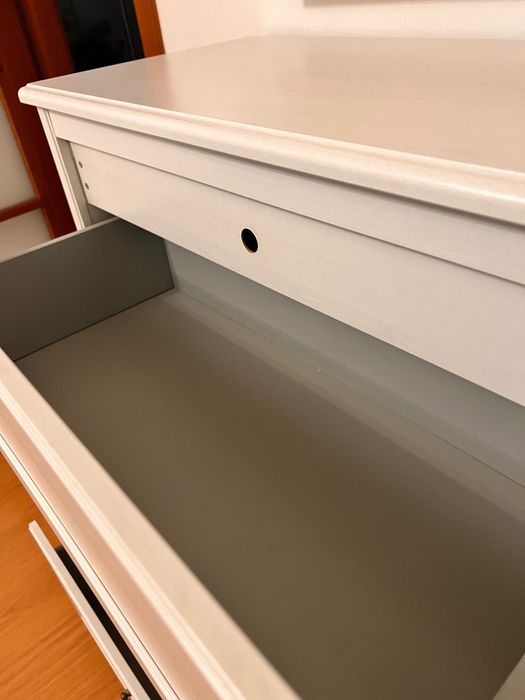 Продам идеальный комод  ikea,состояние нового.