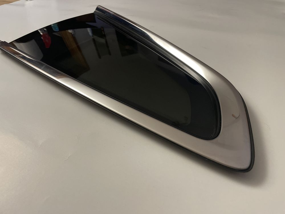 Ford Mustang MK6 2015- / szyba prawa karoseryjna tylna prawy tył