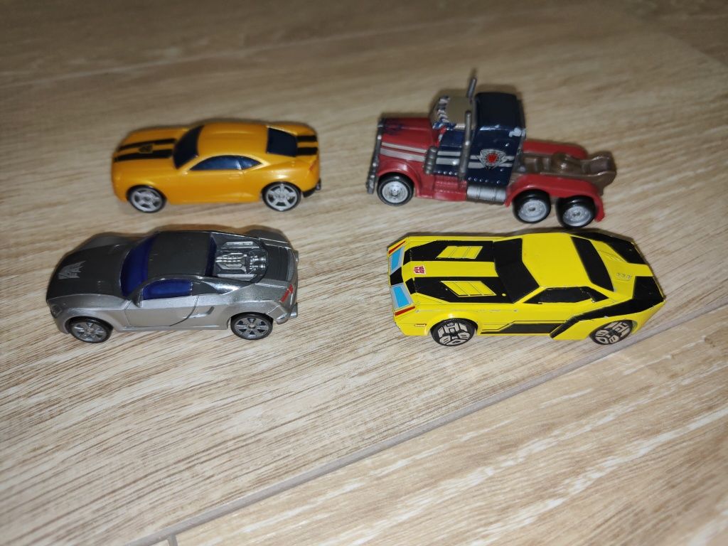 Transformers Hasbro auta