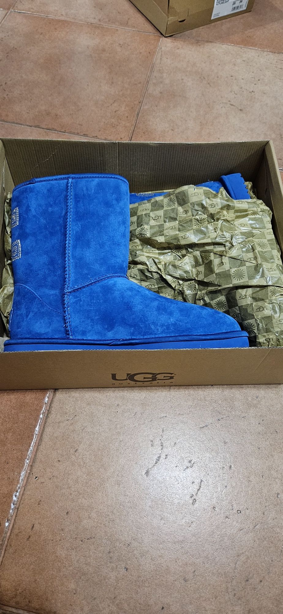 UGG Classic short CRYSTAL blow W