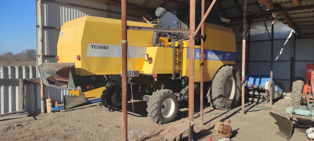 Комбайн New Holland TC5080