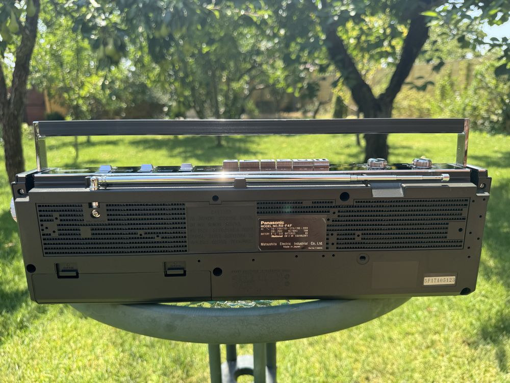 Продам магнитолу Panasonic RX-F4F