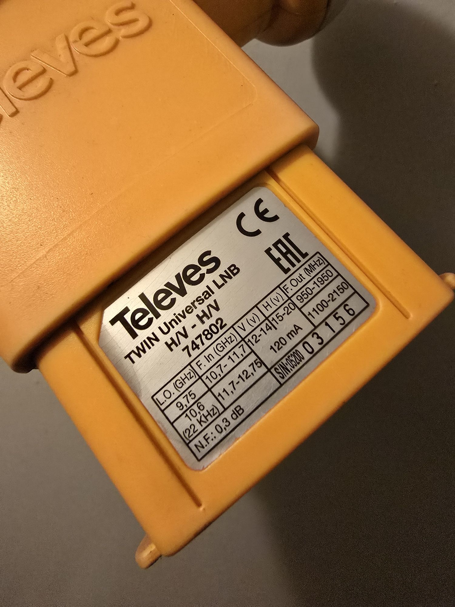 Konwerter Televes Twin 747802