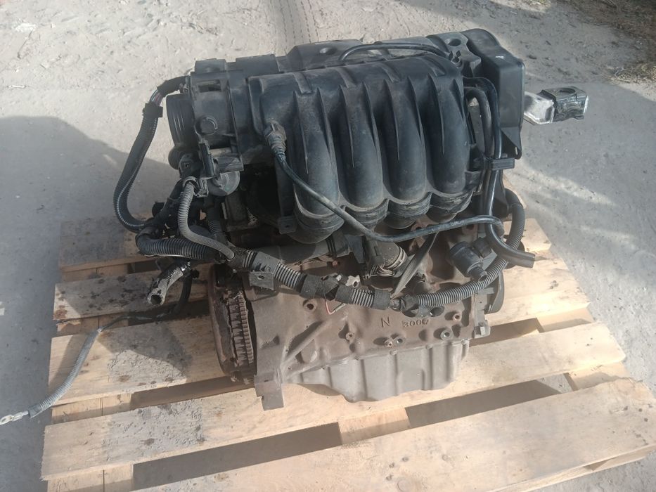 Peugeot 307 1.6 16v silnik NFU kompletny z osprzętem citroen c4