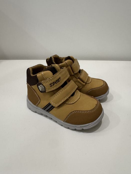 Лот дитячого взуття 19-22 розміру