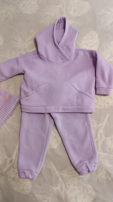 Костюм трьохнитка на флісі для дівчинки 86 92 шапка в подарунок