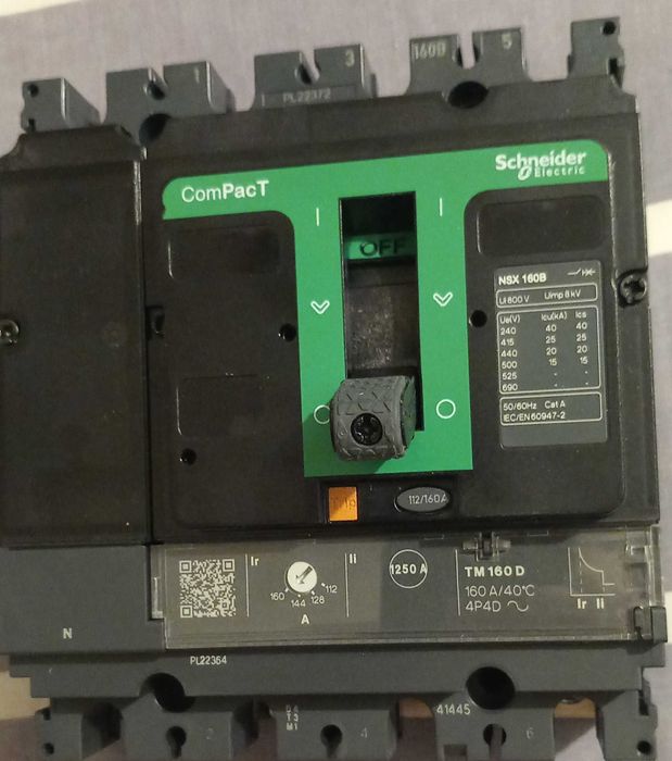 Автоматичний вимикач Schneider