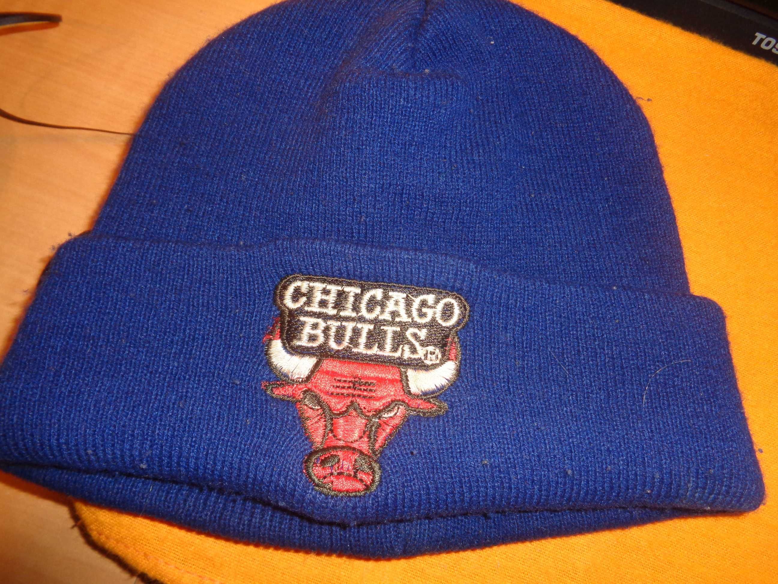 Gorro para o frio quase novo chicago bulls muita lindo