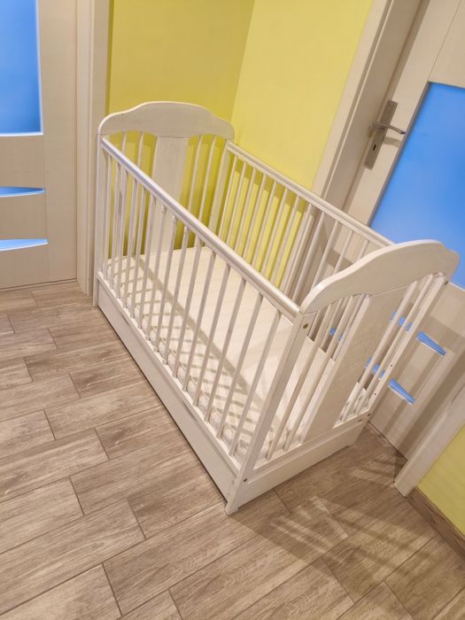 Łóżeczko dziecięce z szufladą 3 poziomy, wyjmowane szczebelki