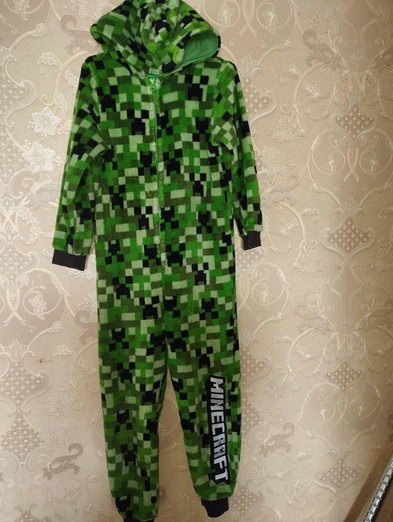 Комбінезон безкоштовно