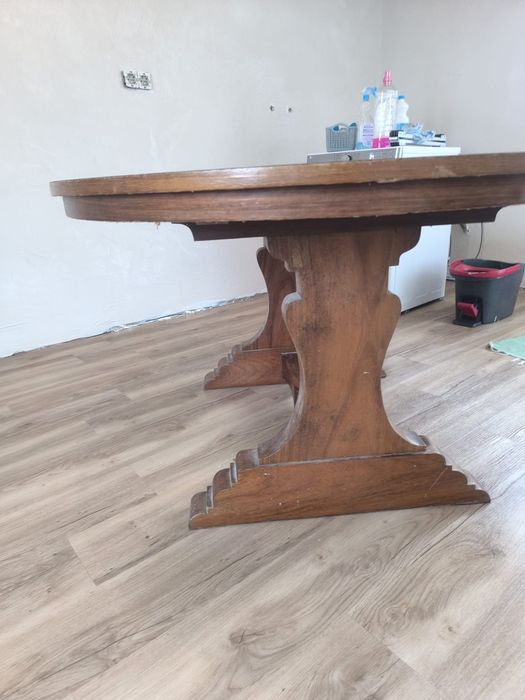 Mesa de cozinha em madeira