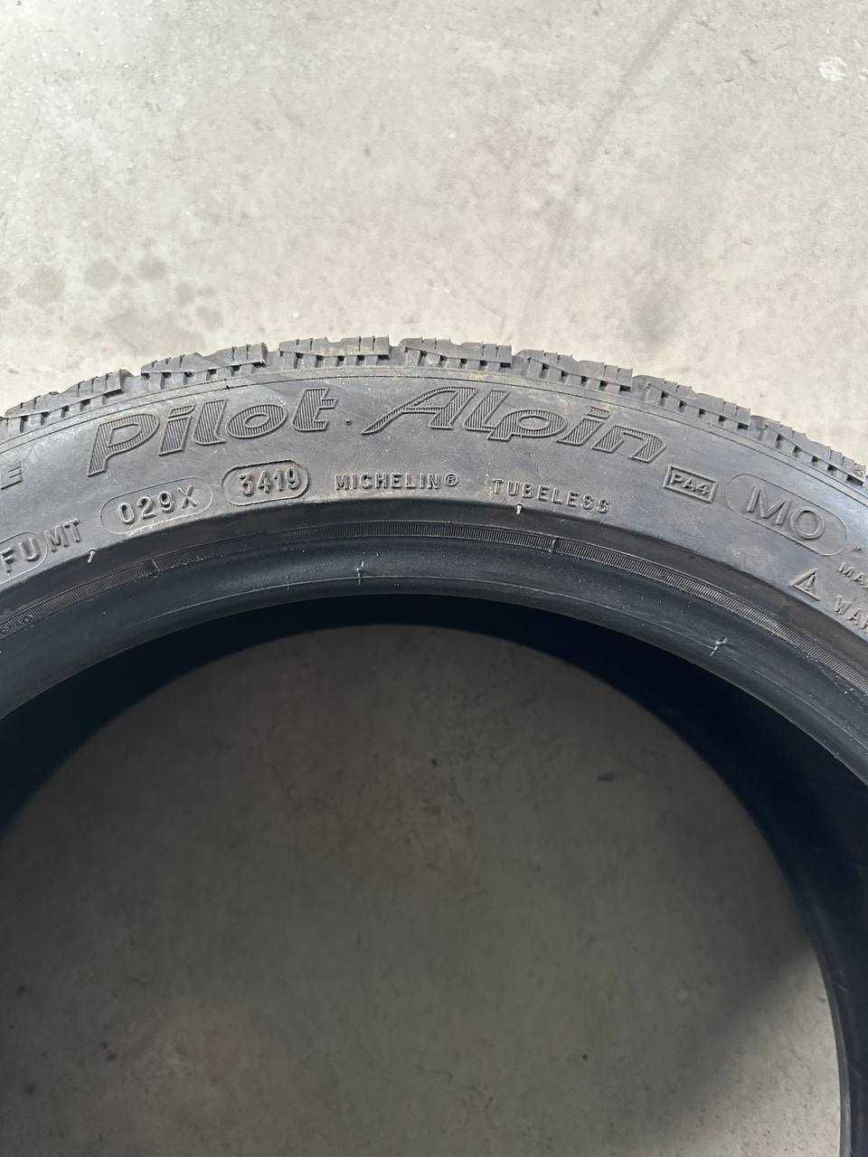 Шини зимові 225/45 R 18 Michelin/ резина зимняя  Мішлен